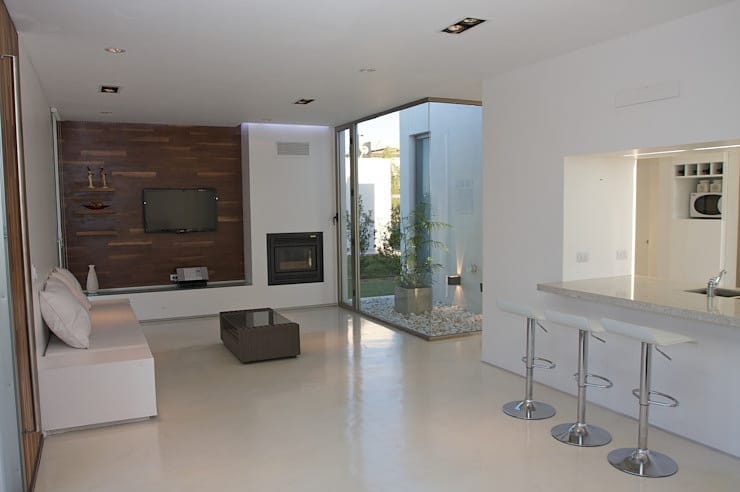 casa pintada de blanco mataro